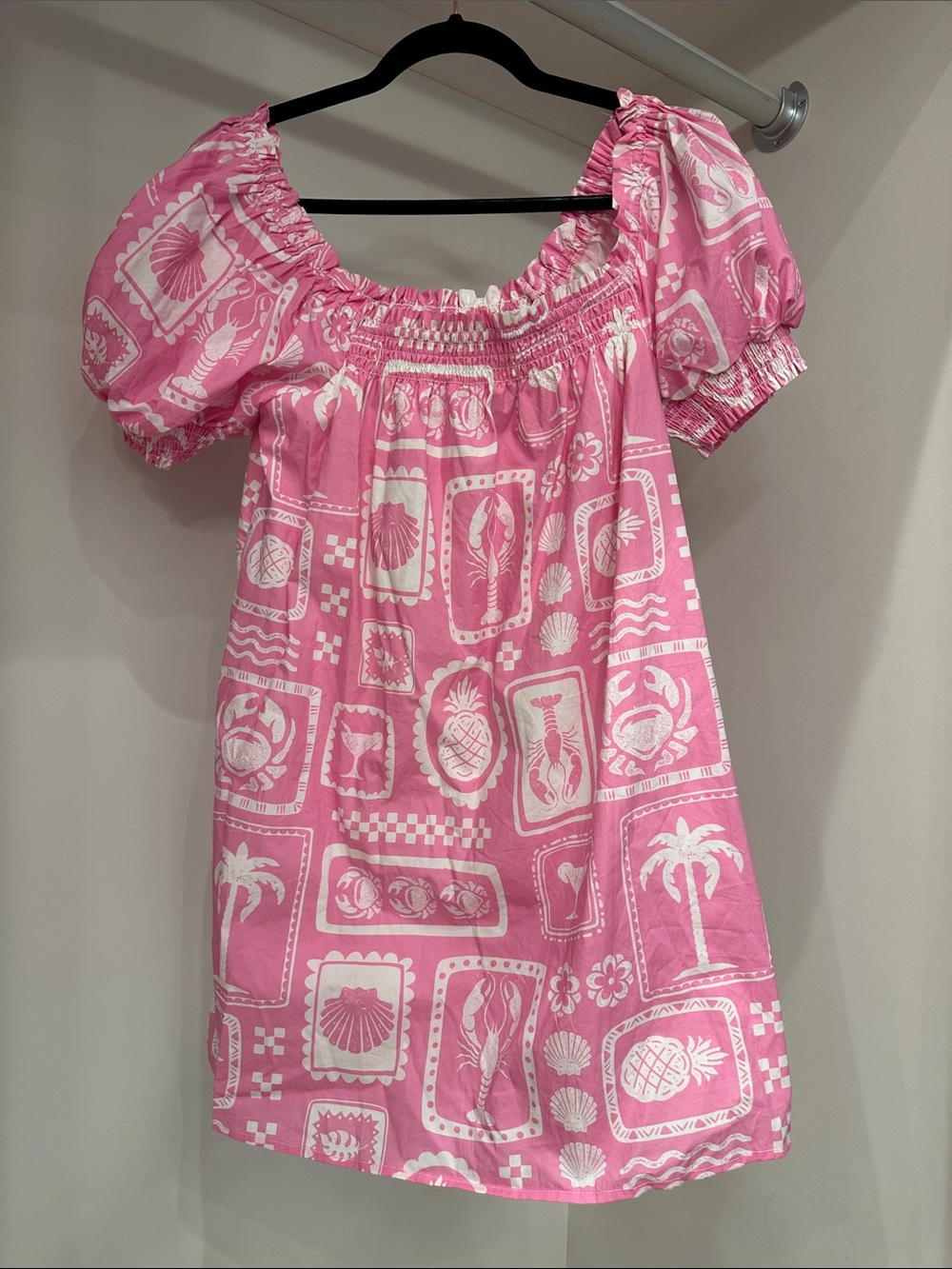 Pink Lily small pink and white tropical dress. Like new